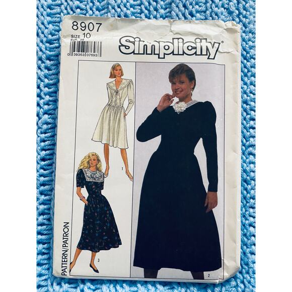 Simplicity sewing pattern  8907 dress puff sleeves - Picture 1 of 5